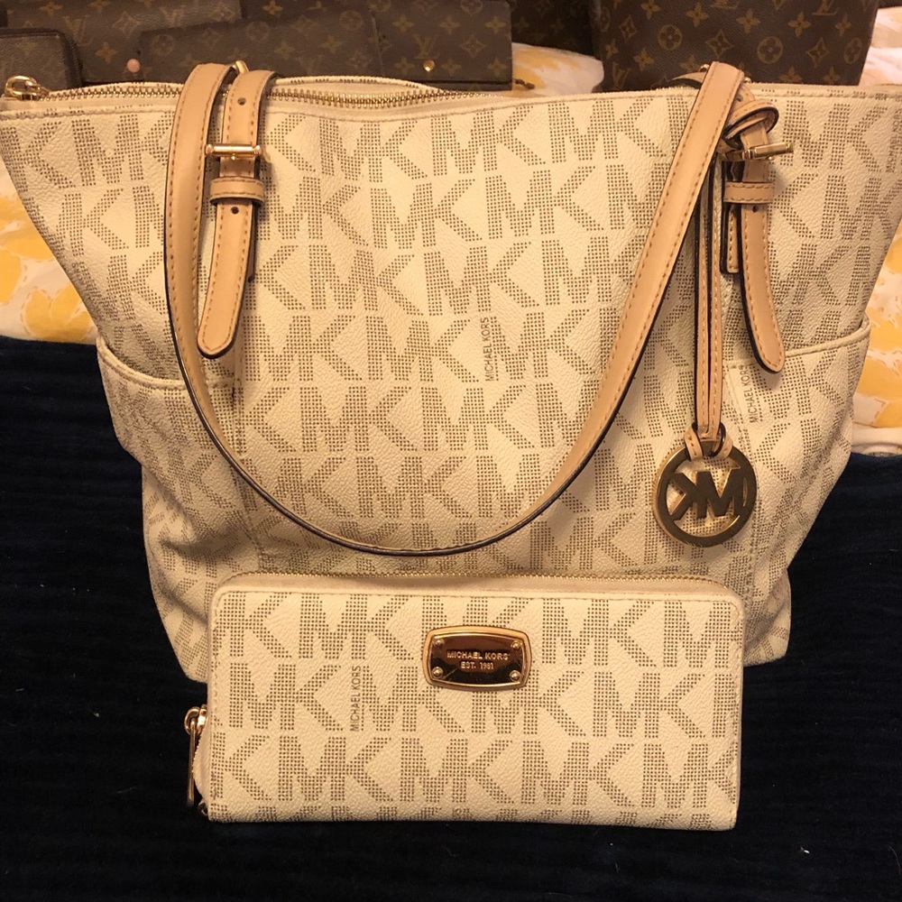 SOLD! Michael Kors bag and wallet set
